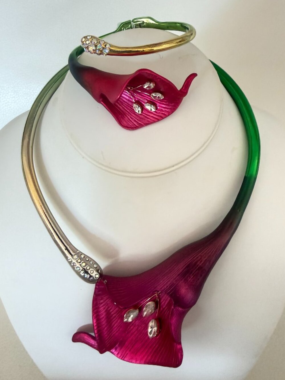 NWT BETSEY JOHNSON Calla Lily Collar Necklace bracelet Floral purple pink $226
